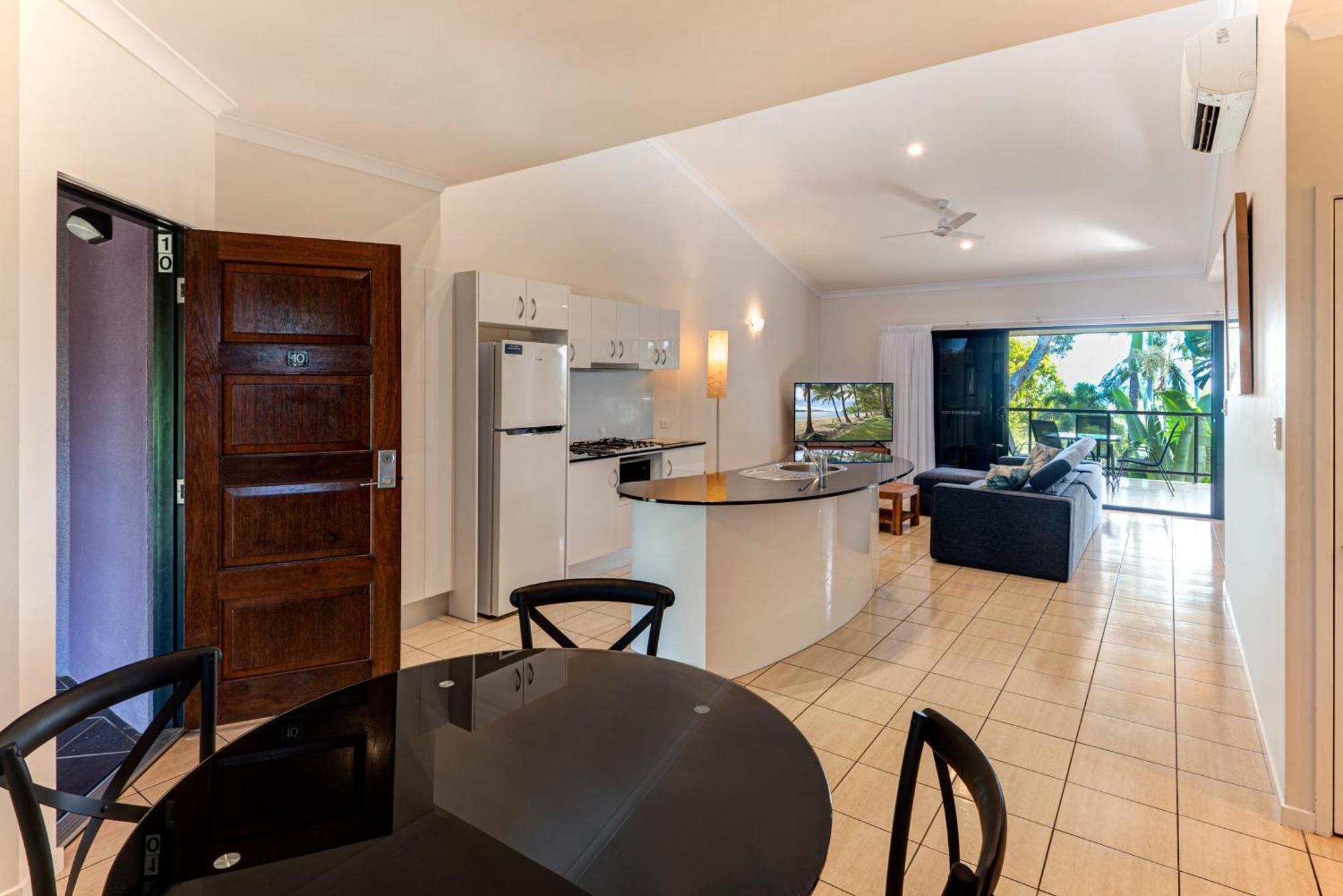 Anchorage Aparthotel Hamilton Island Exterior photo