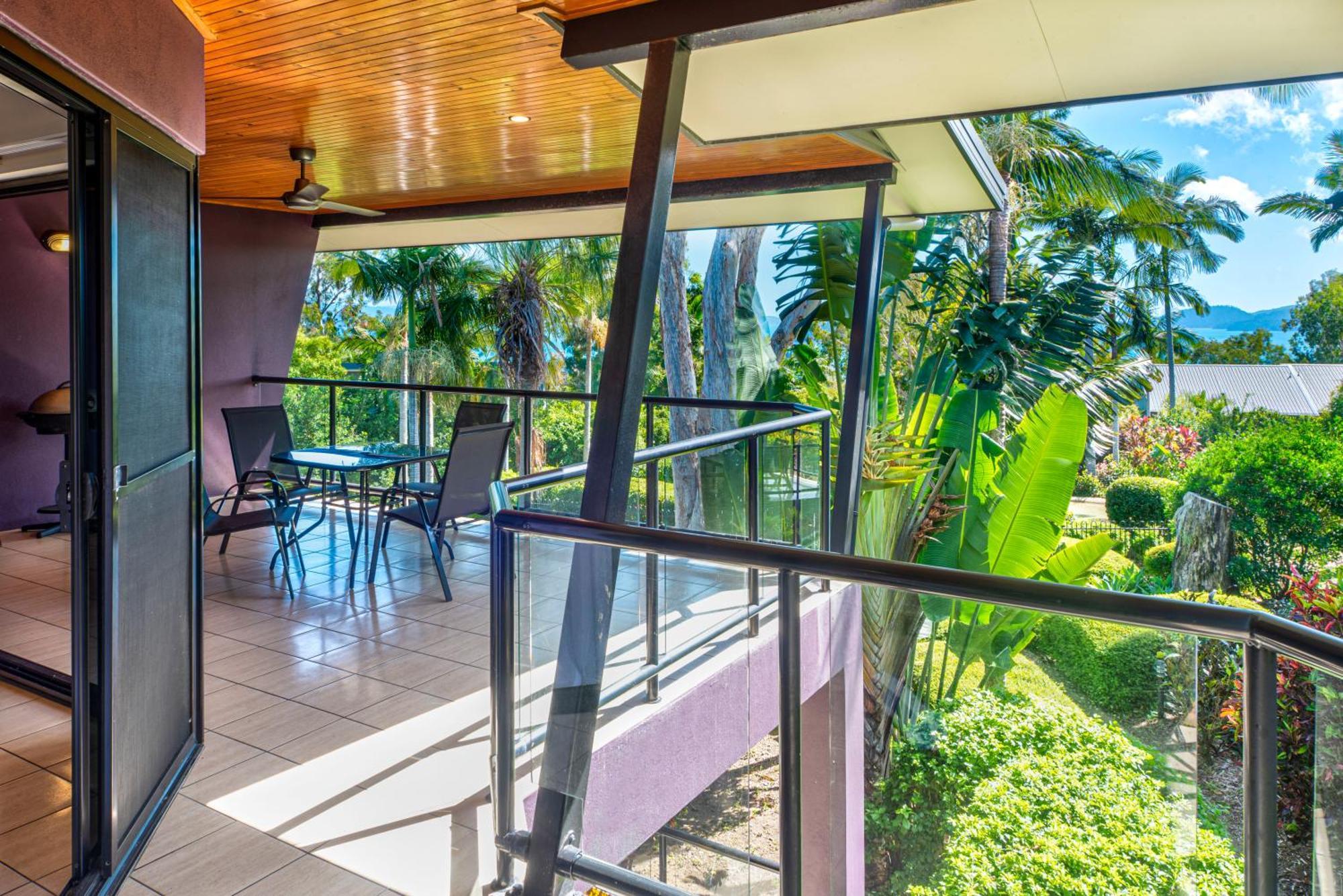 Anchorage Aparthotel Hamilton Island Exterior photo