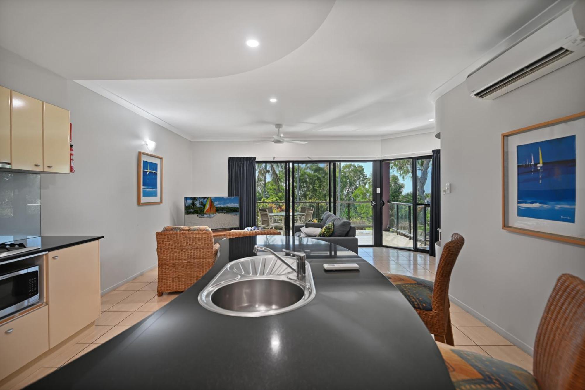 Anchorage Aparthotel Hamilton Island Exterior photo